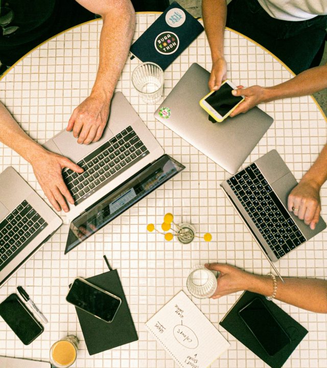 pexels canvastudio 3194519